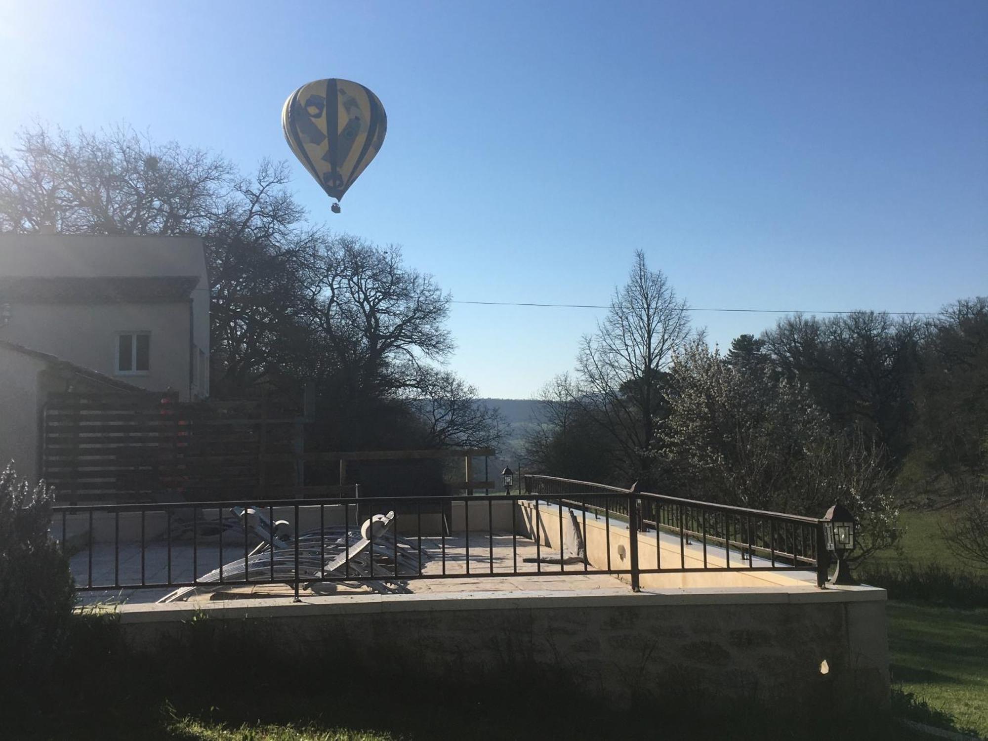 Les Anes De Forcalquier Hotel Buitenkant foto